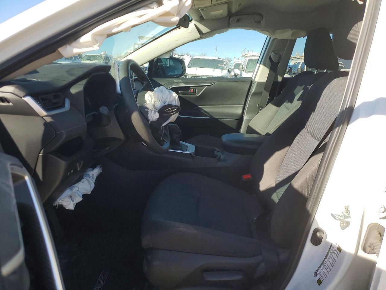 2023 Toyota Rav4 Le - Фото 7