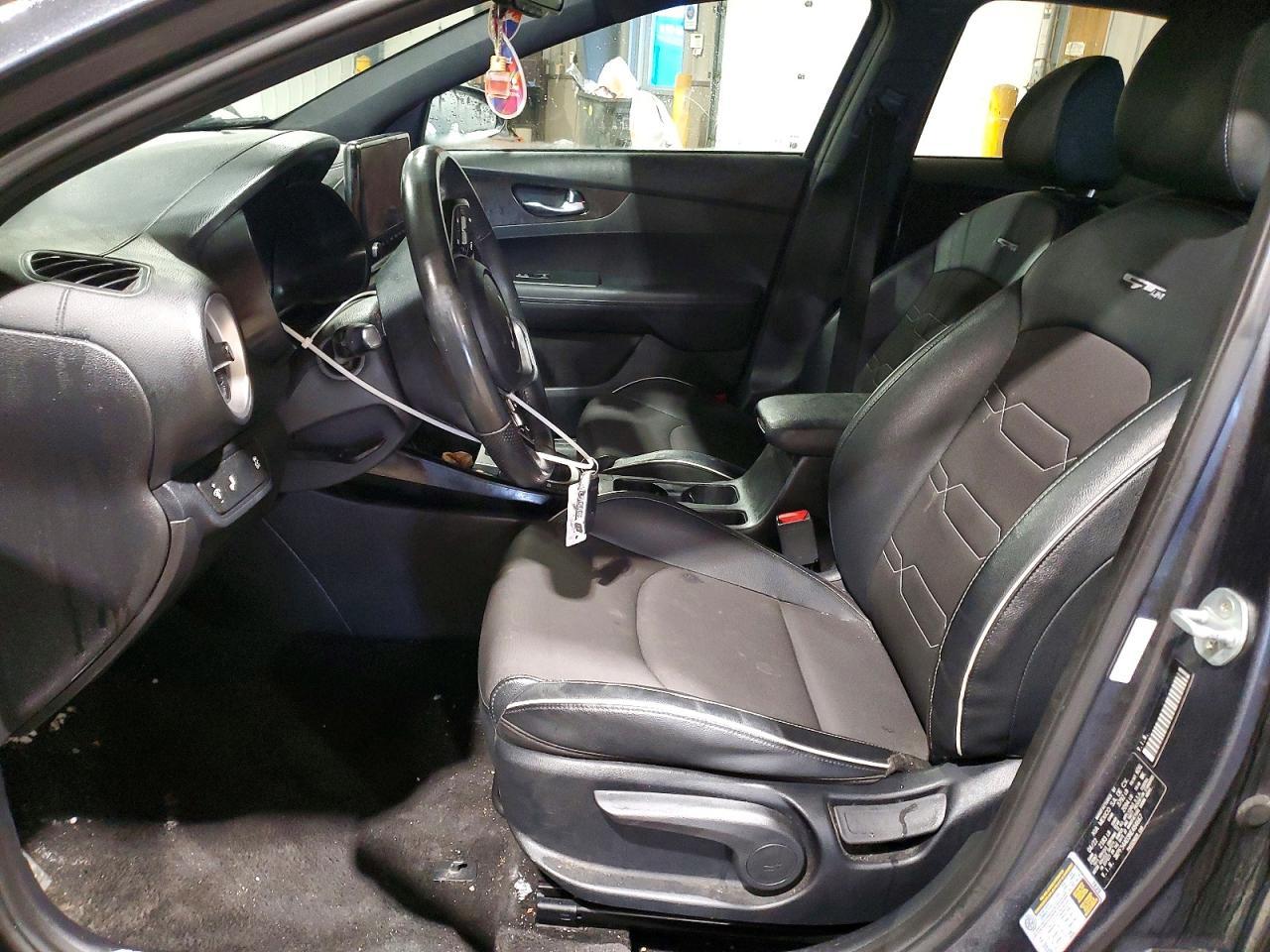 2022 Kia Forte Gt Line - Фото 7