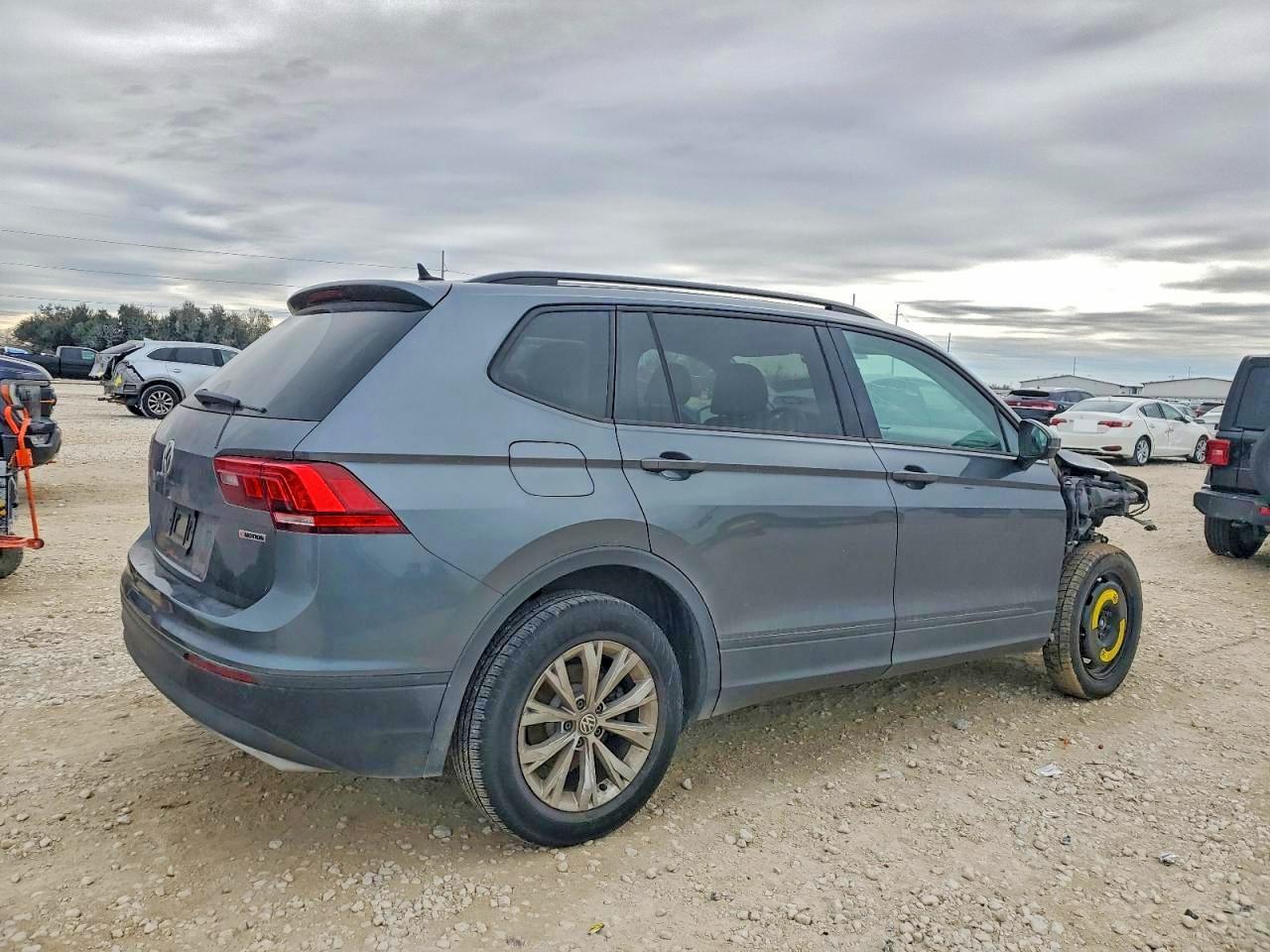 2020 Volkswagen Tiguan S - Image 3