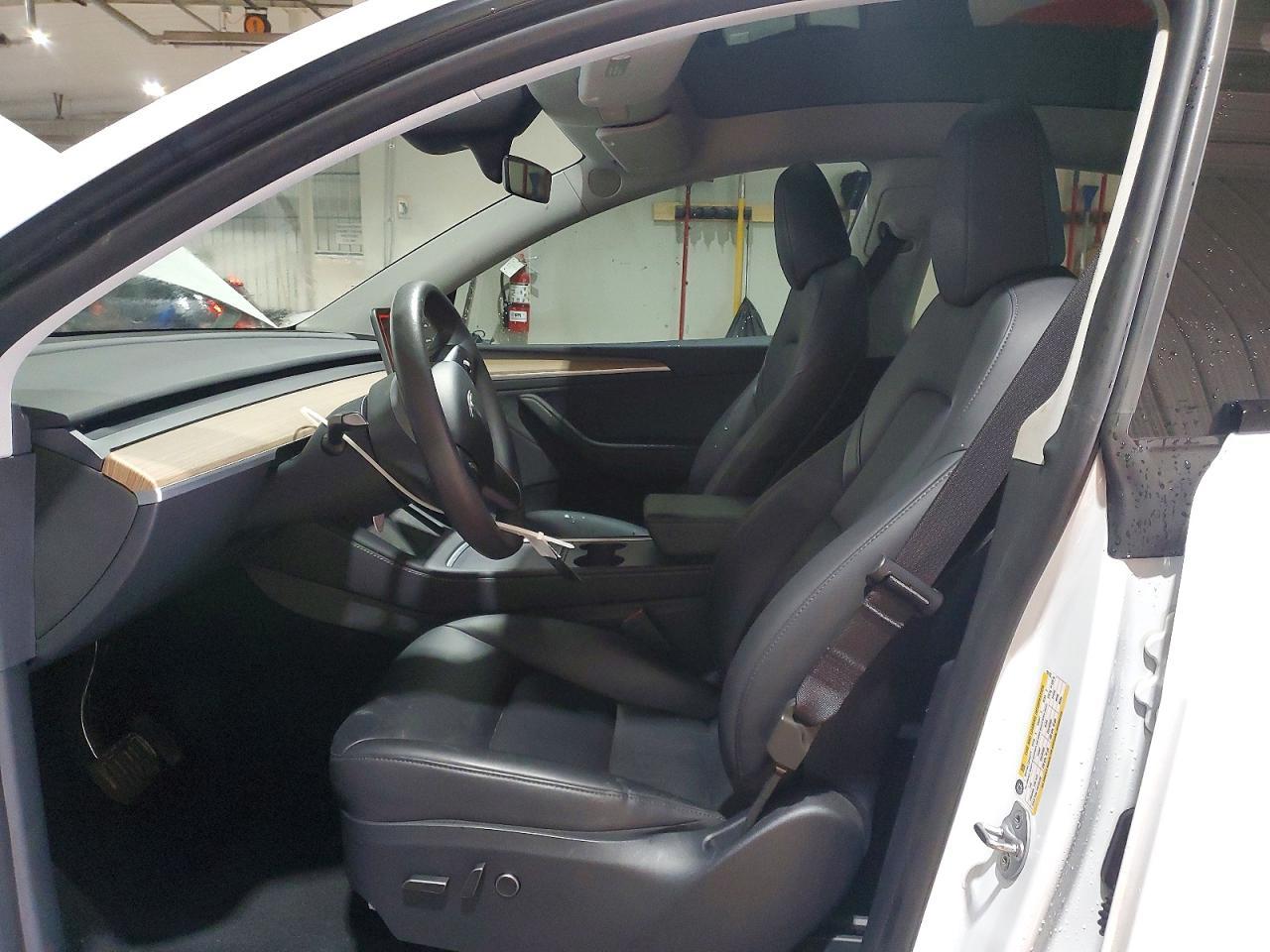 2023 Tesla Model Y - Image 7