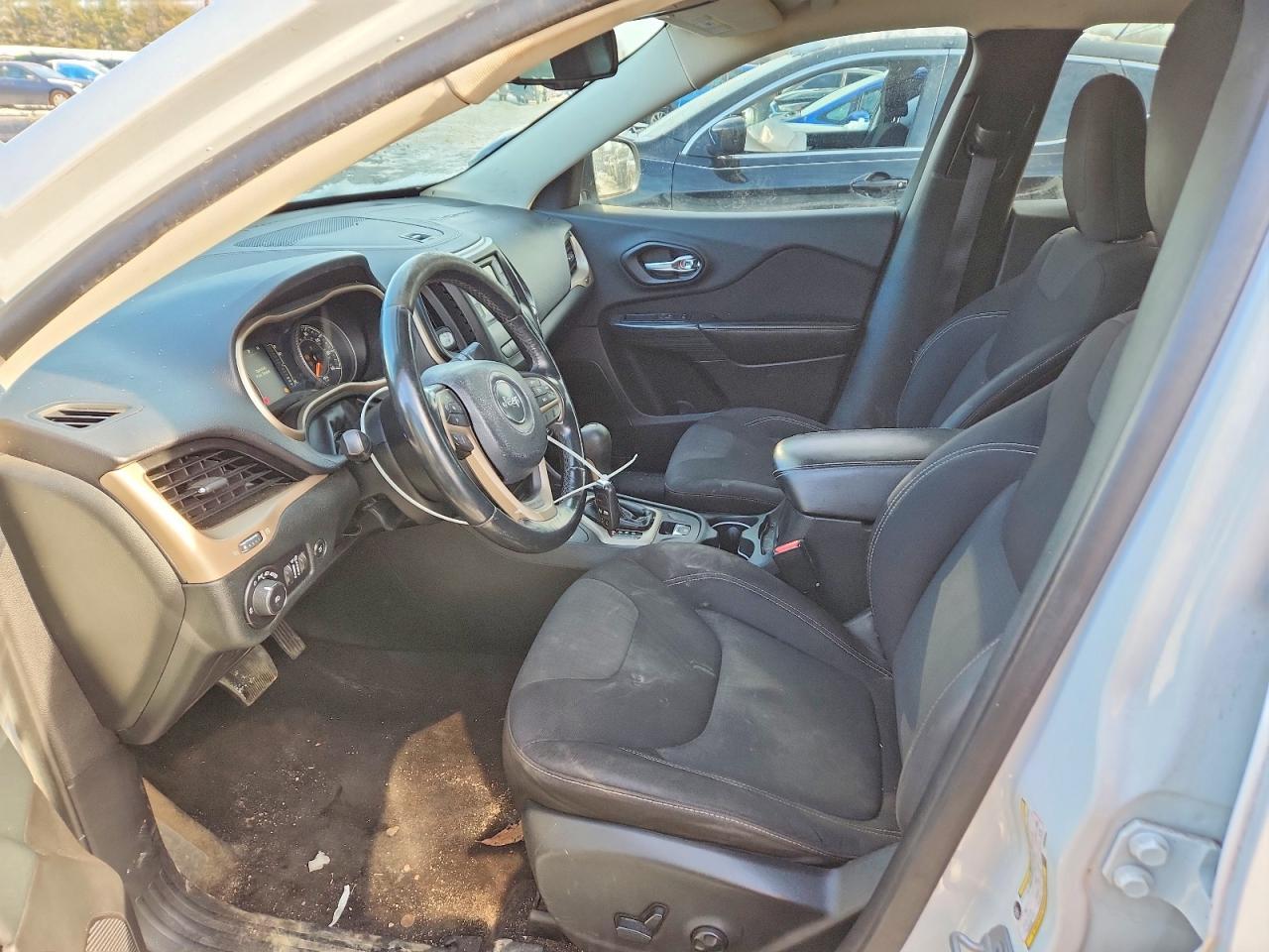 2015 Jeep Cherokee Latitude - Фото 7