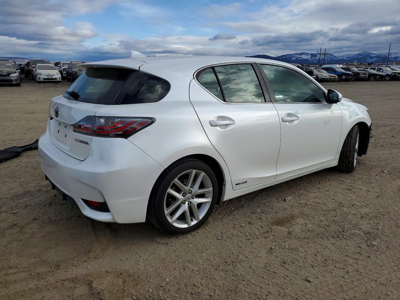 2015 Lexus Ct 200 - Image 3