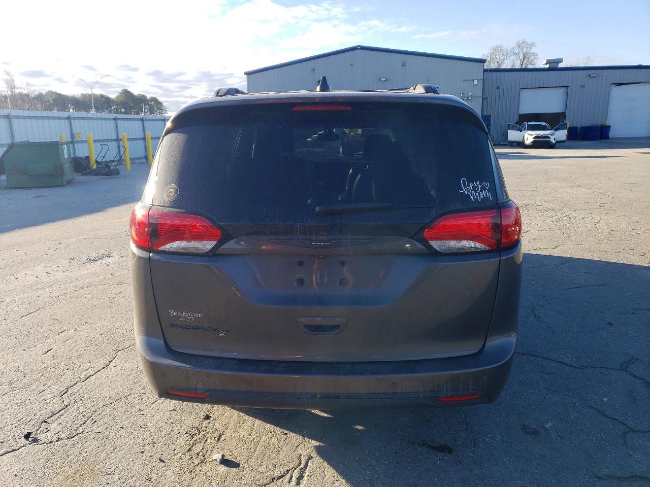 2020 Chrysler Pacifica Touring L - Фото 6
