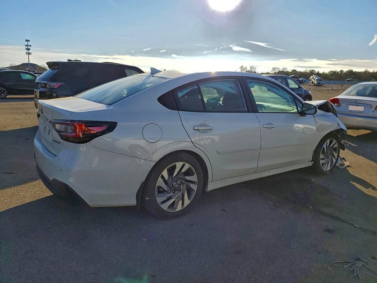 2024 Subaru Legacy Limited - Фото 3