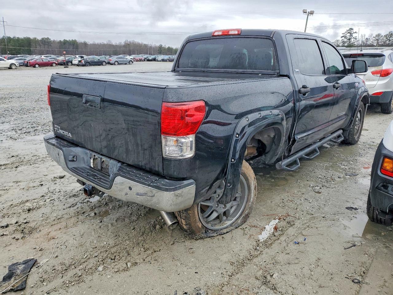 2013 Toyota Tundra Crewmax Sr5 - Image 3