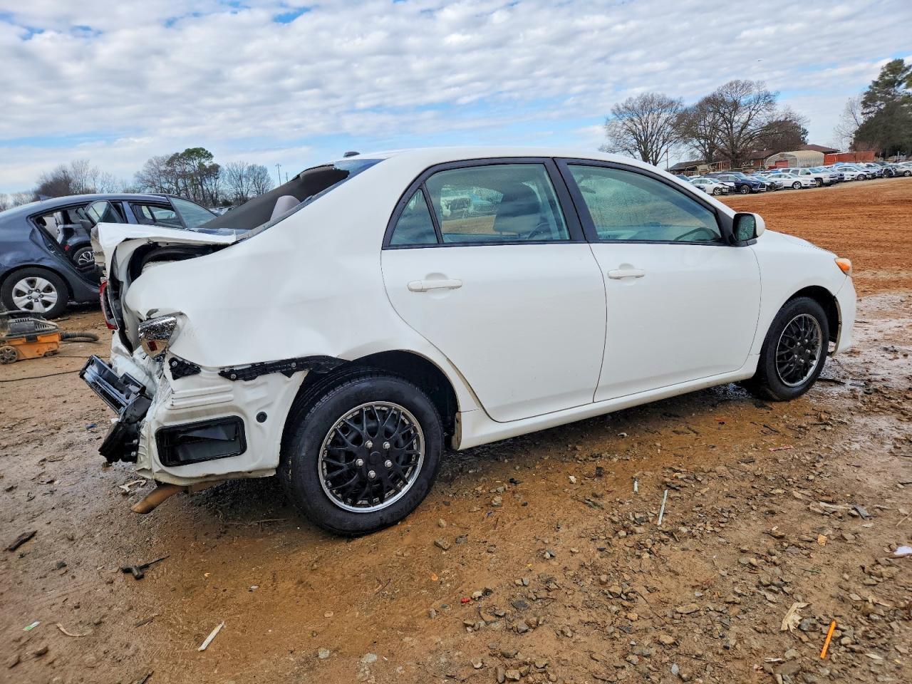 2011 Toyota Corolla Le - Фото 3