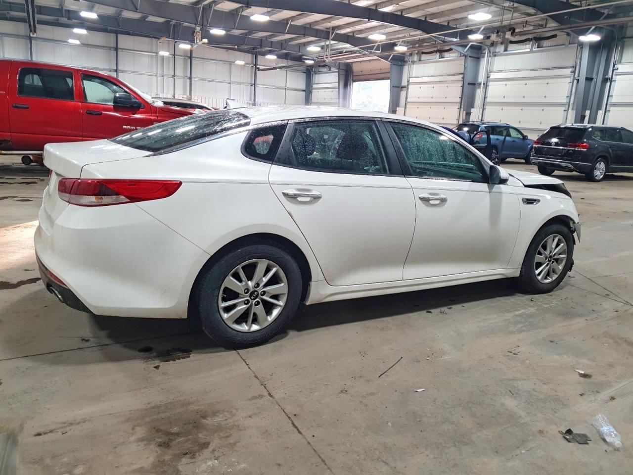 2016 Kia Optima Lx - Фото 3