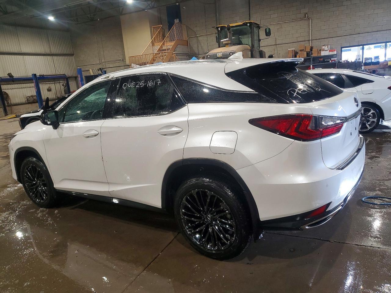 2022 Lexus Rx 350 - Image 2