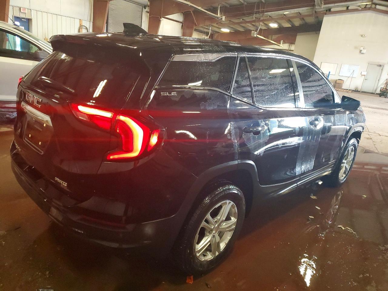 2021 GMC Terrain Sle - Image 3