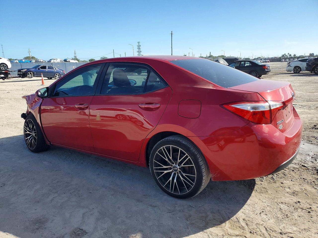 2015 Toyota Corolla L - Фото 2