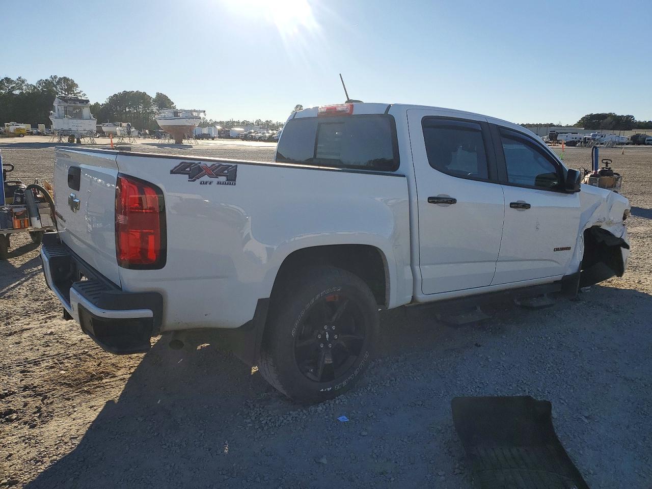 2019 Chevrolet Colorado Lt - Image 3