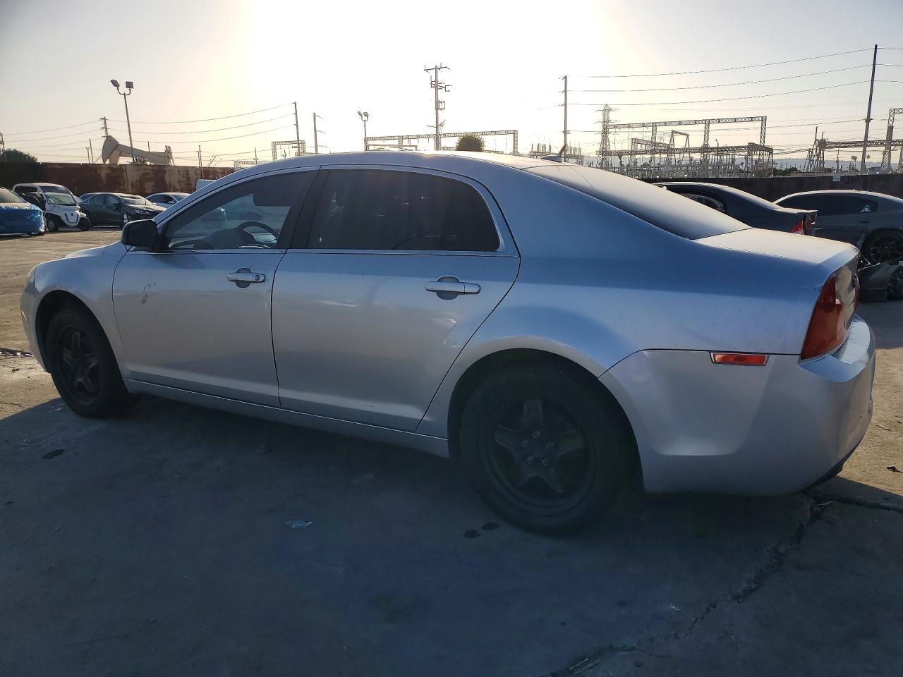 2011 Chevrolet Malibu Ls - Image 2