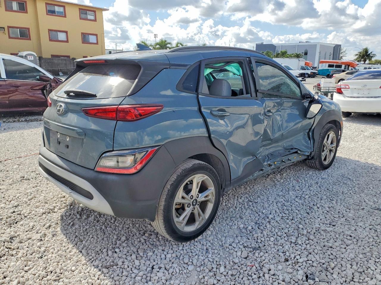 2022 Hyundai Kona Sel - Фото 3