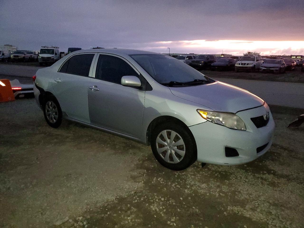2010 Toyota Corolla Base - Фото 4