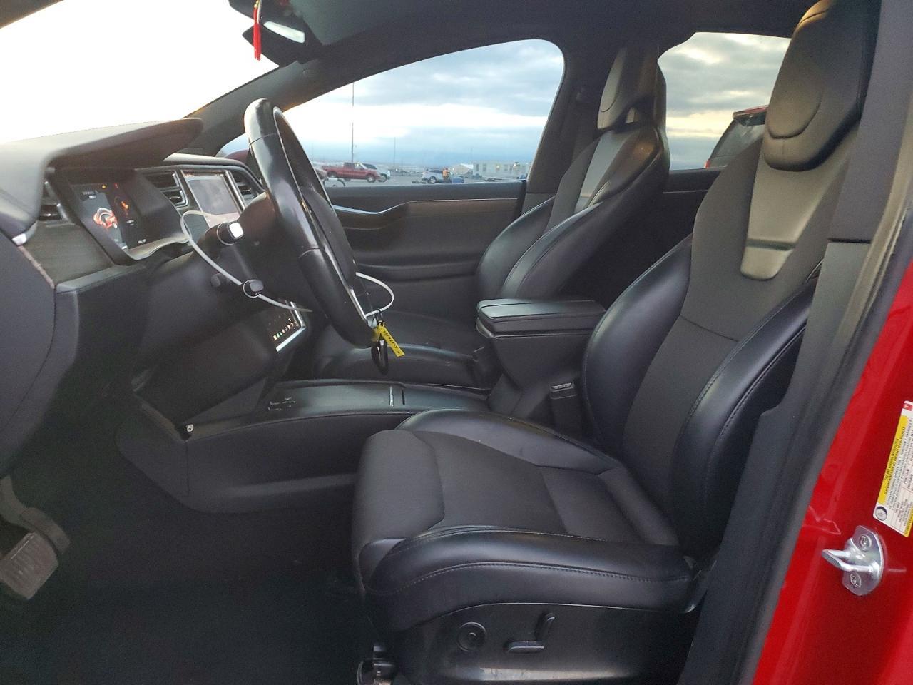 2016 Tesla Model X - Фото 7