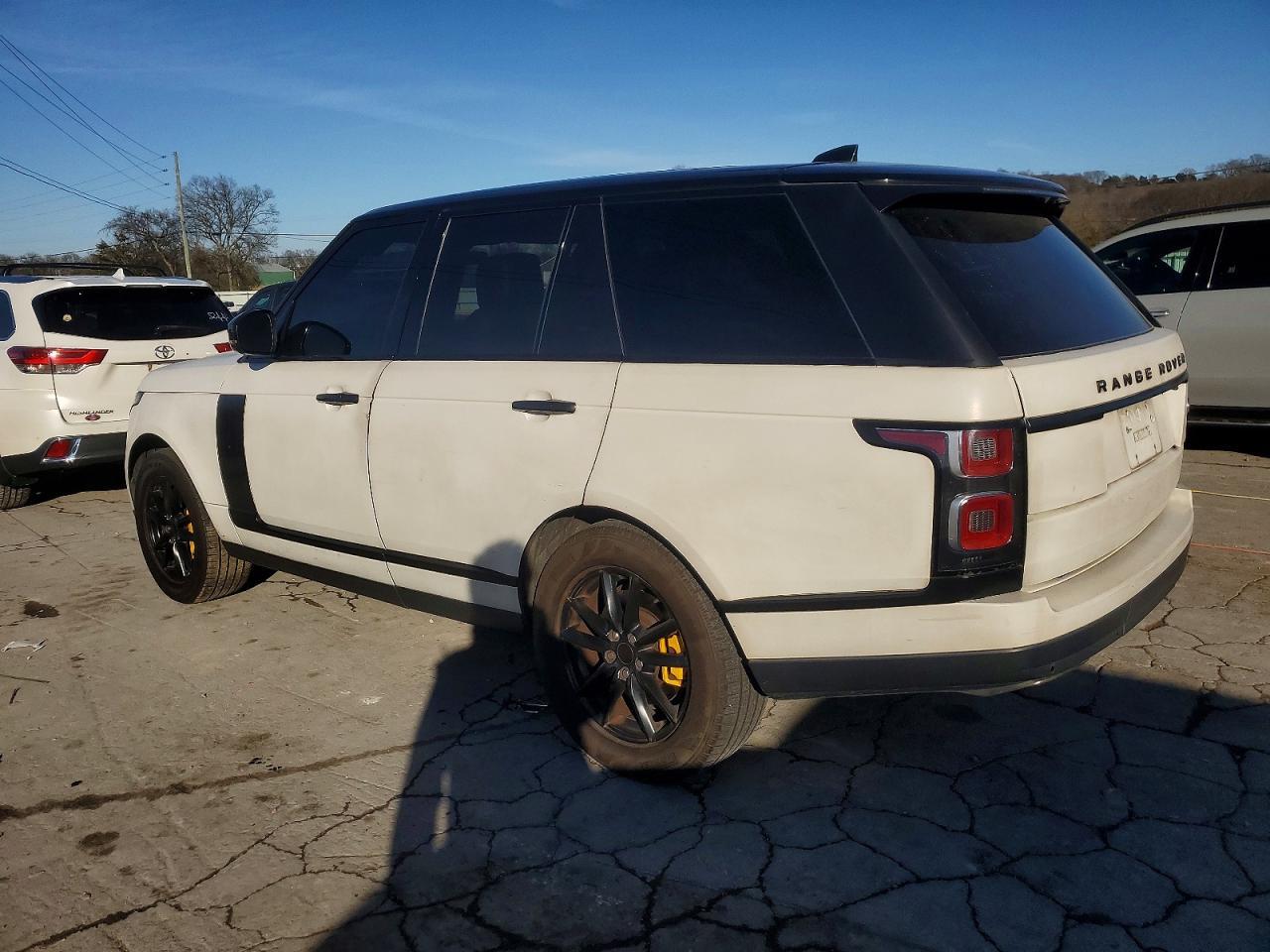 2018 Land Rover Range Rover - Image 2