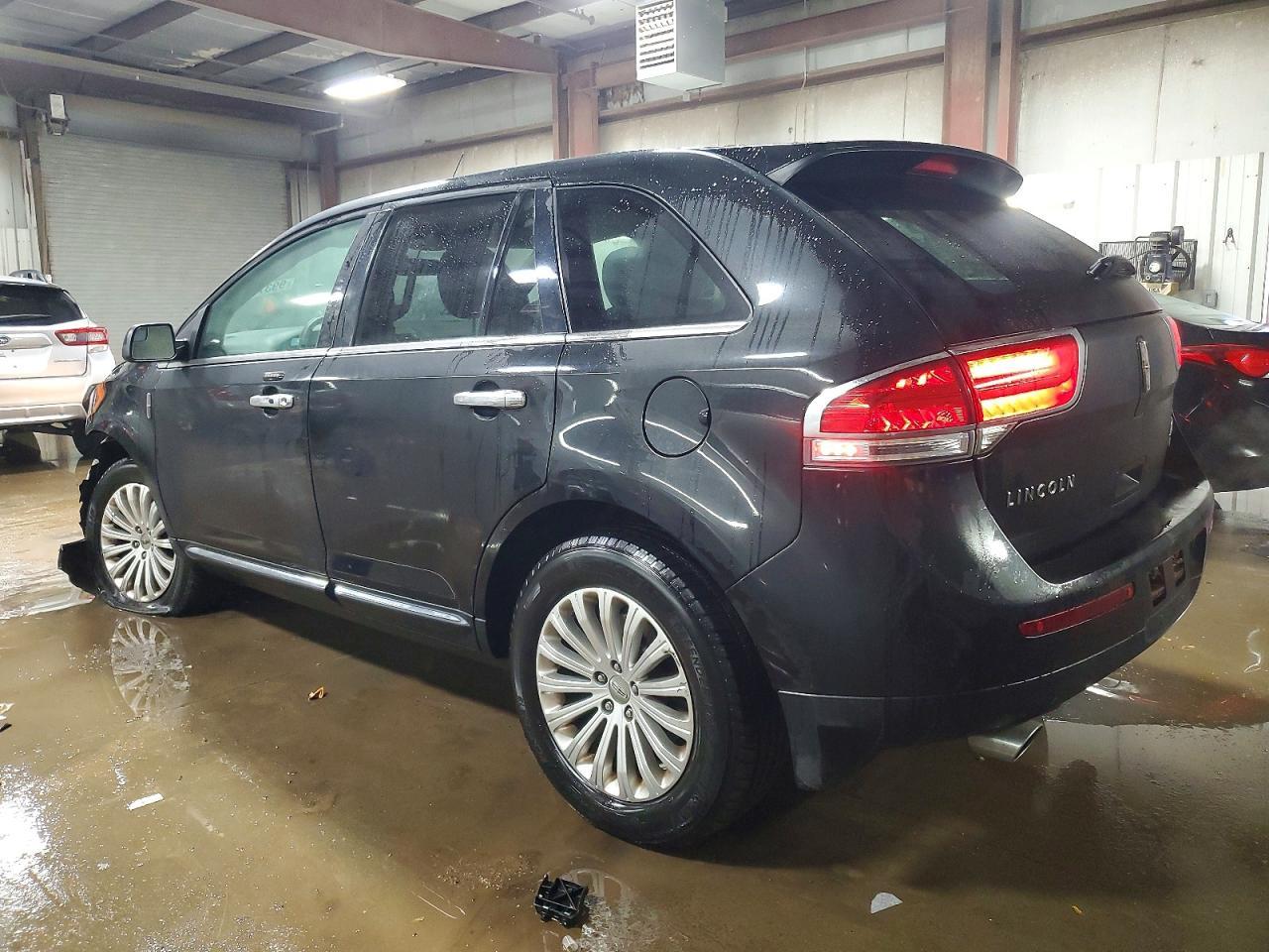 2015 Lincoln Mkx - Image 2