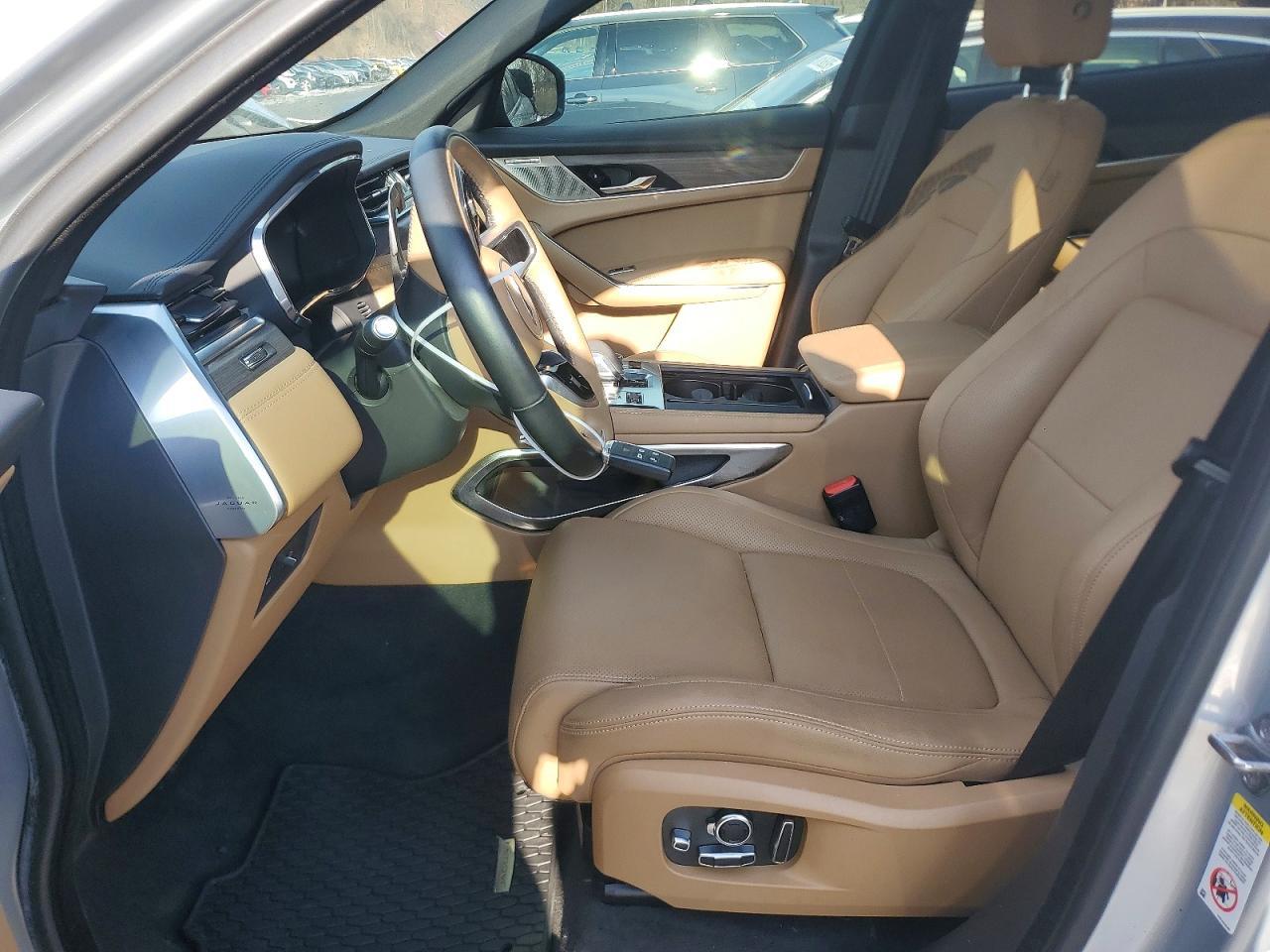 2023 Jaguar F-Pace S - Image 7