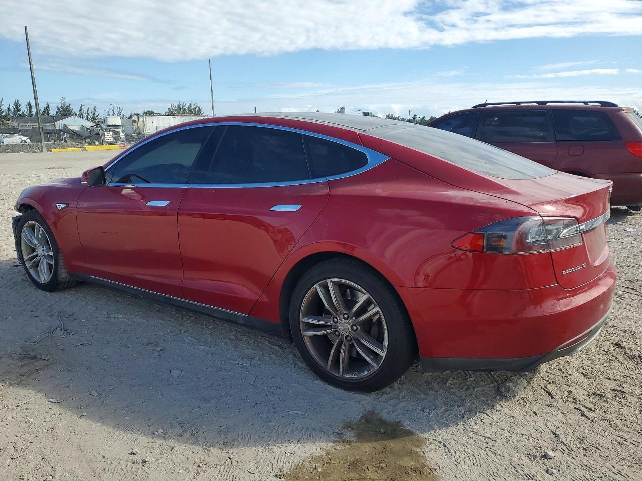2013 Tesla Model S - Фото 2
