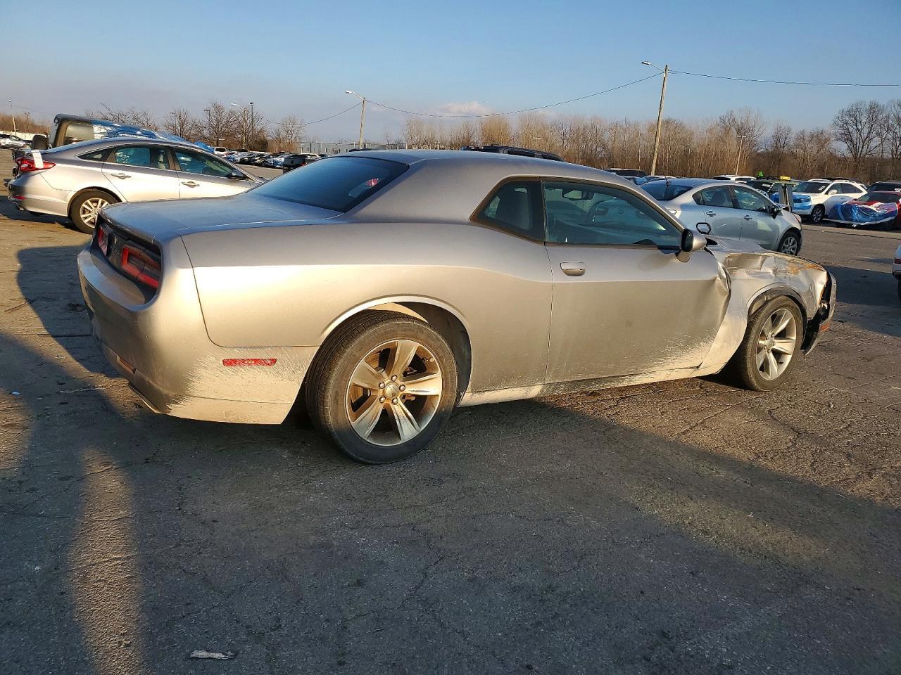 2016 Dodge Challenger Sxt - Фото 3