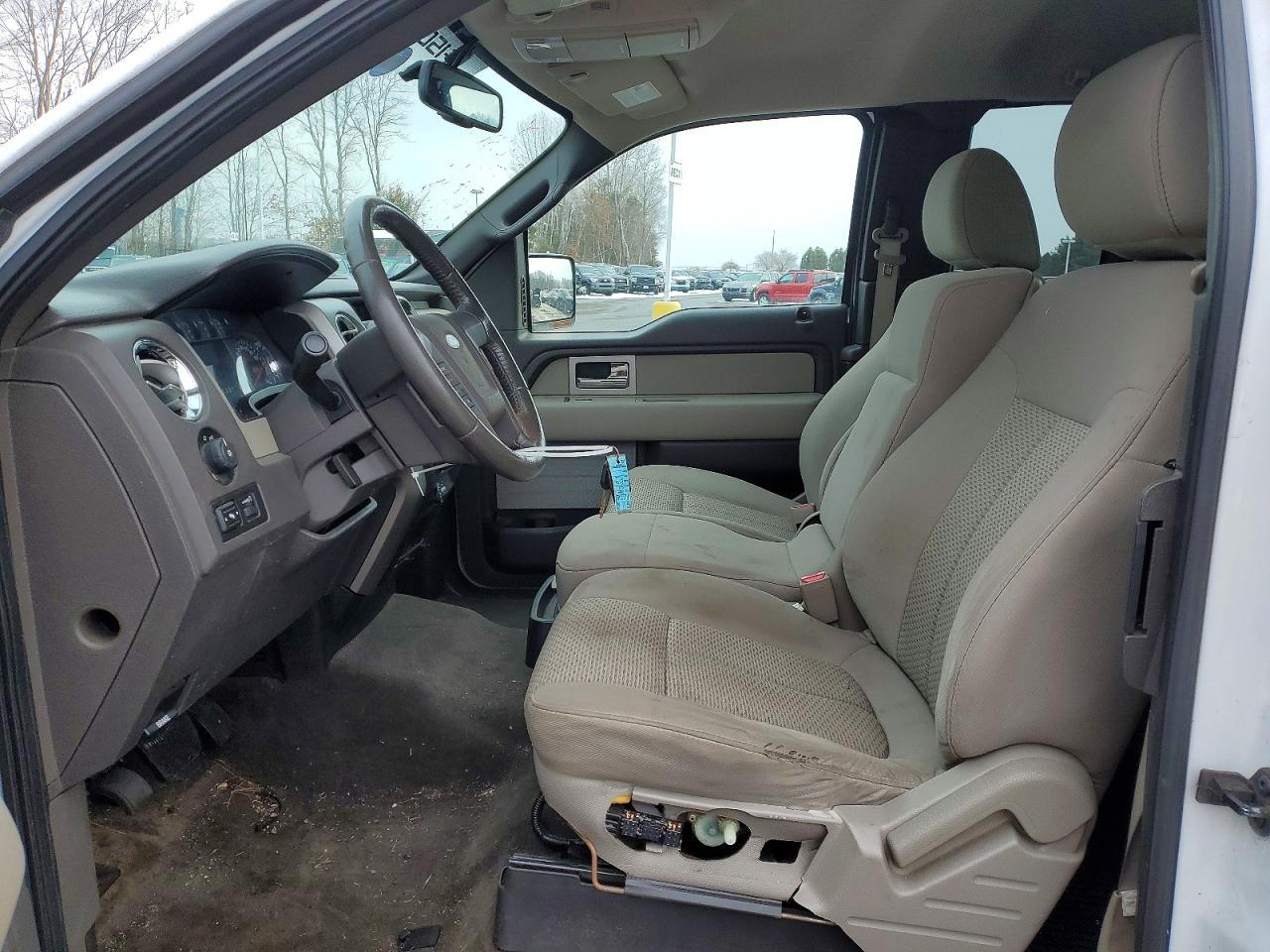 2010 Ford F150 Super Cab - Фото 7