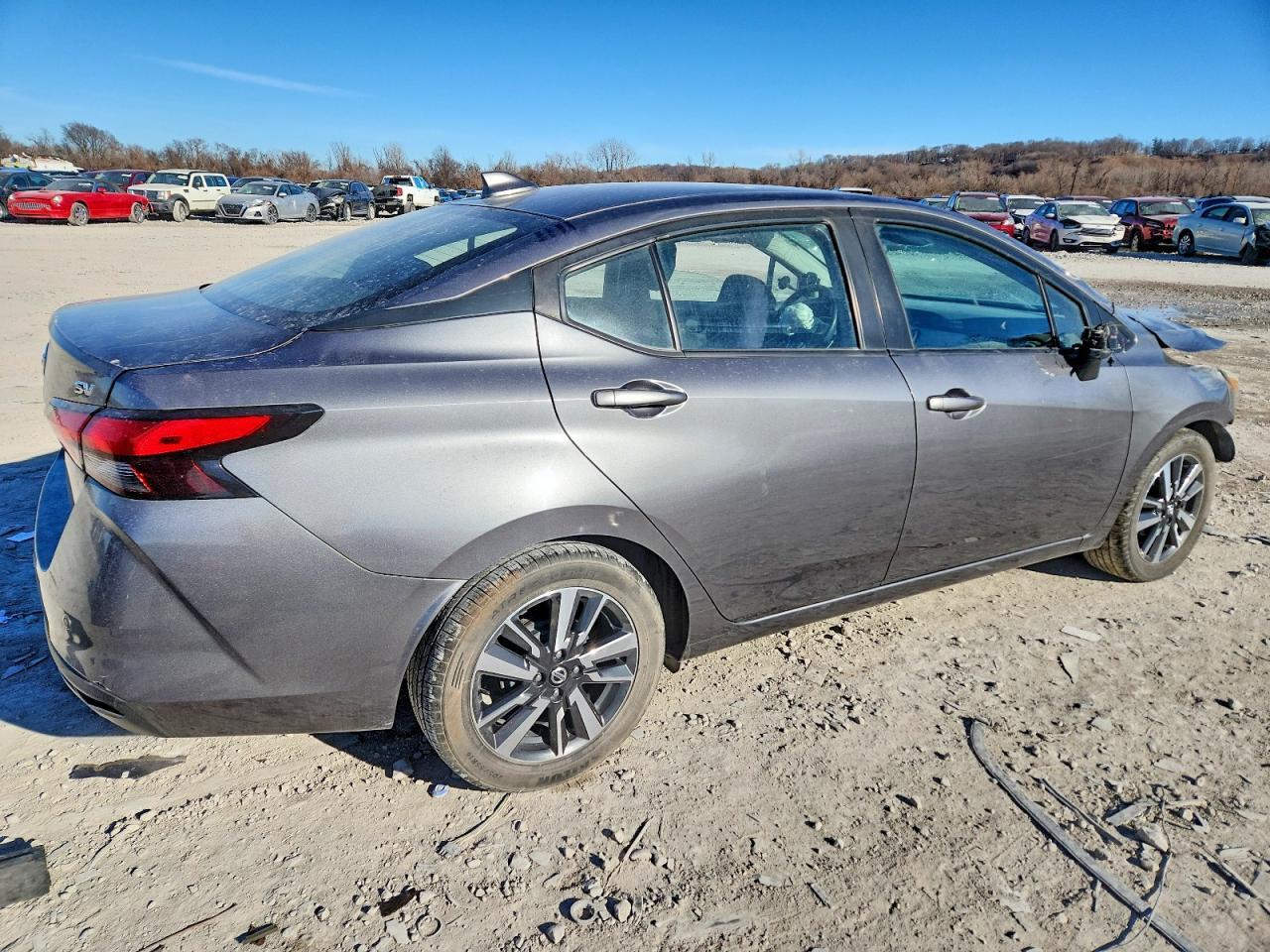 2021 Nissan Versa Sv - Фото 3