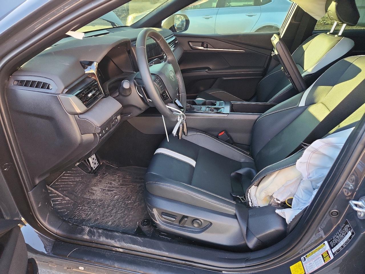 2025 Toyota Camry - Фото 7