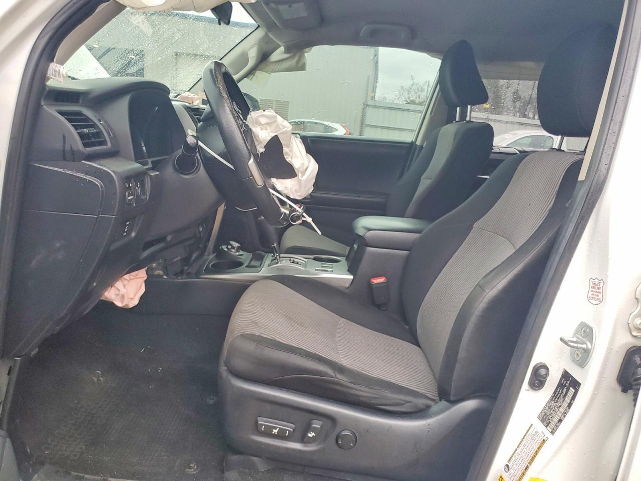 2015 Toyota 4Runner Sr5 - Image 7