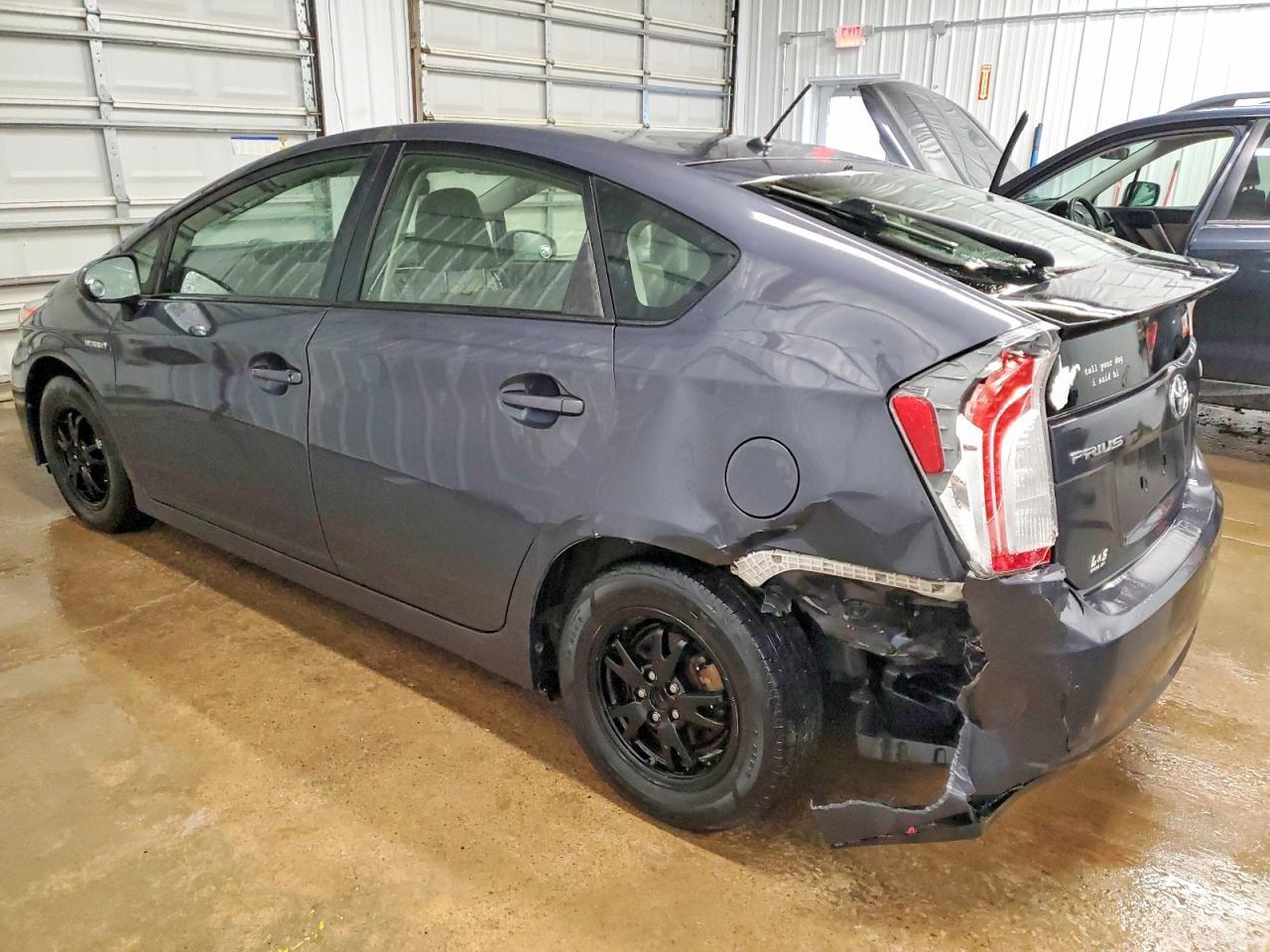 2014 Toyota Prius - Фото 2