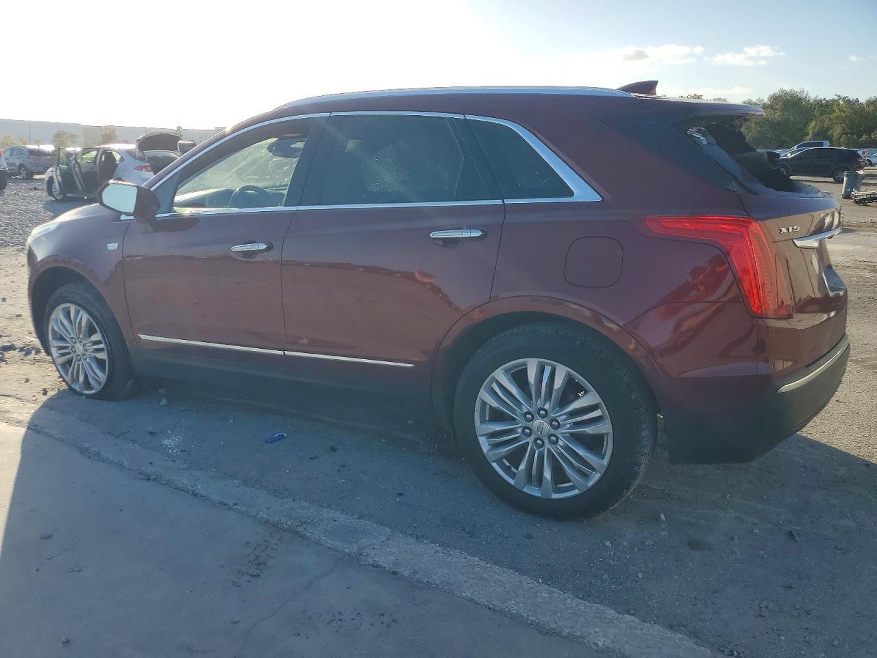 2018 Cadillac Xt5 Premium Luxury - Фото 2