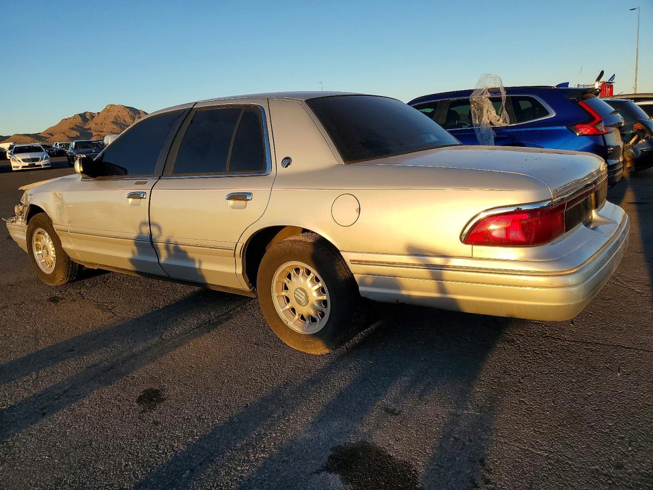 1996 Mercury Grand Marquis - Фото 2