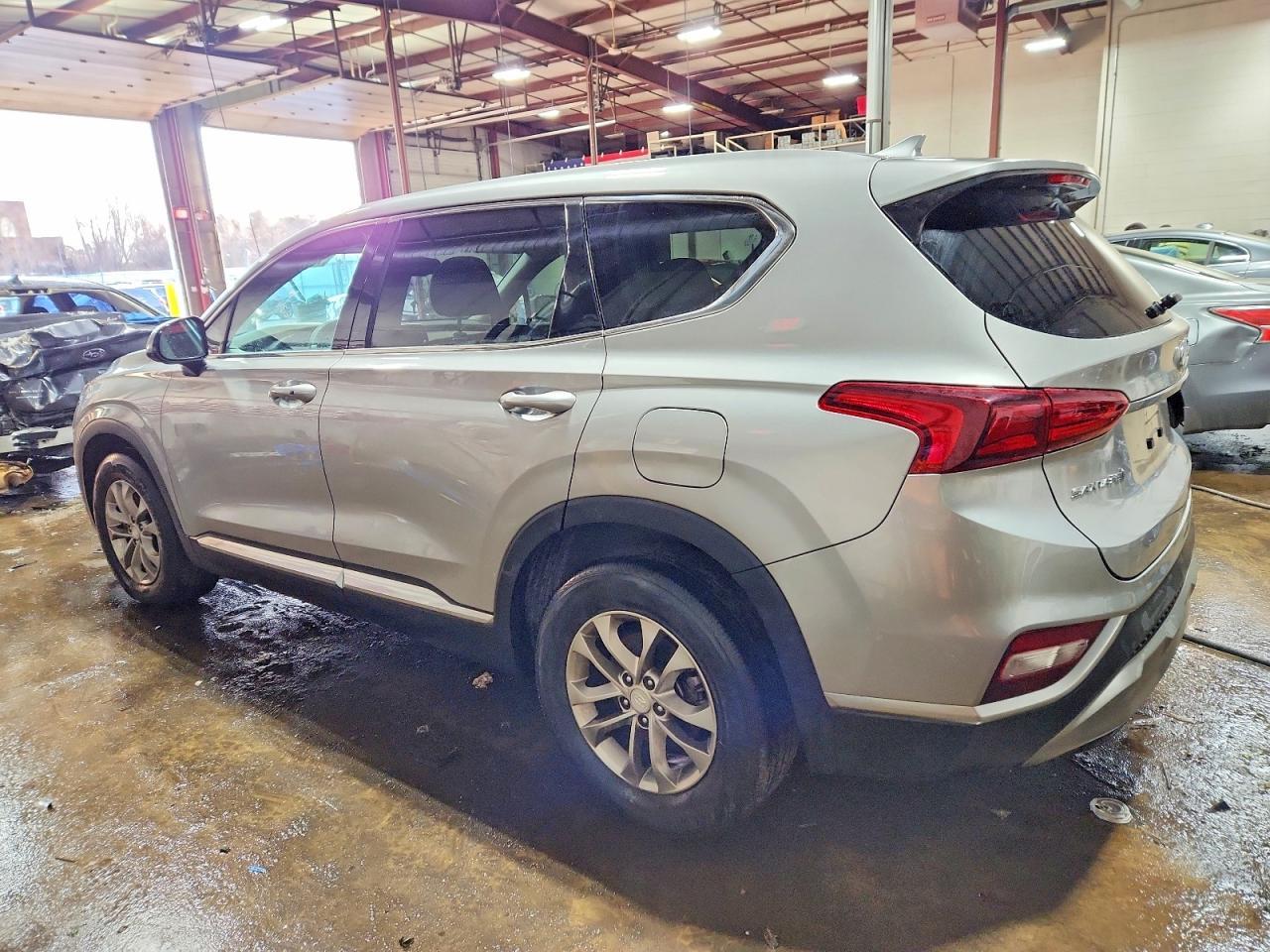 2020 Hyundai Santa Fe Sel - Фото 2