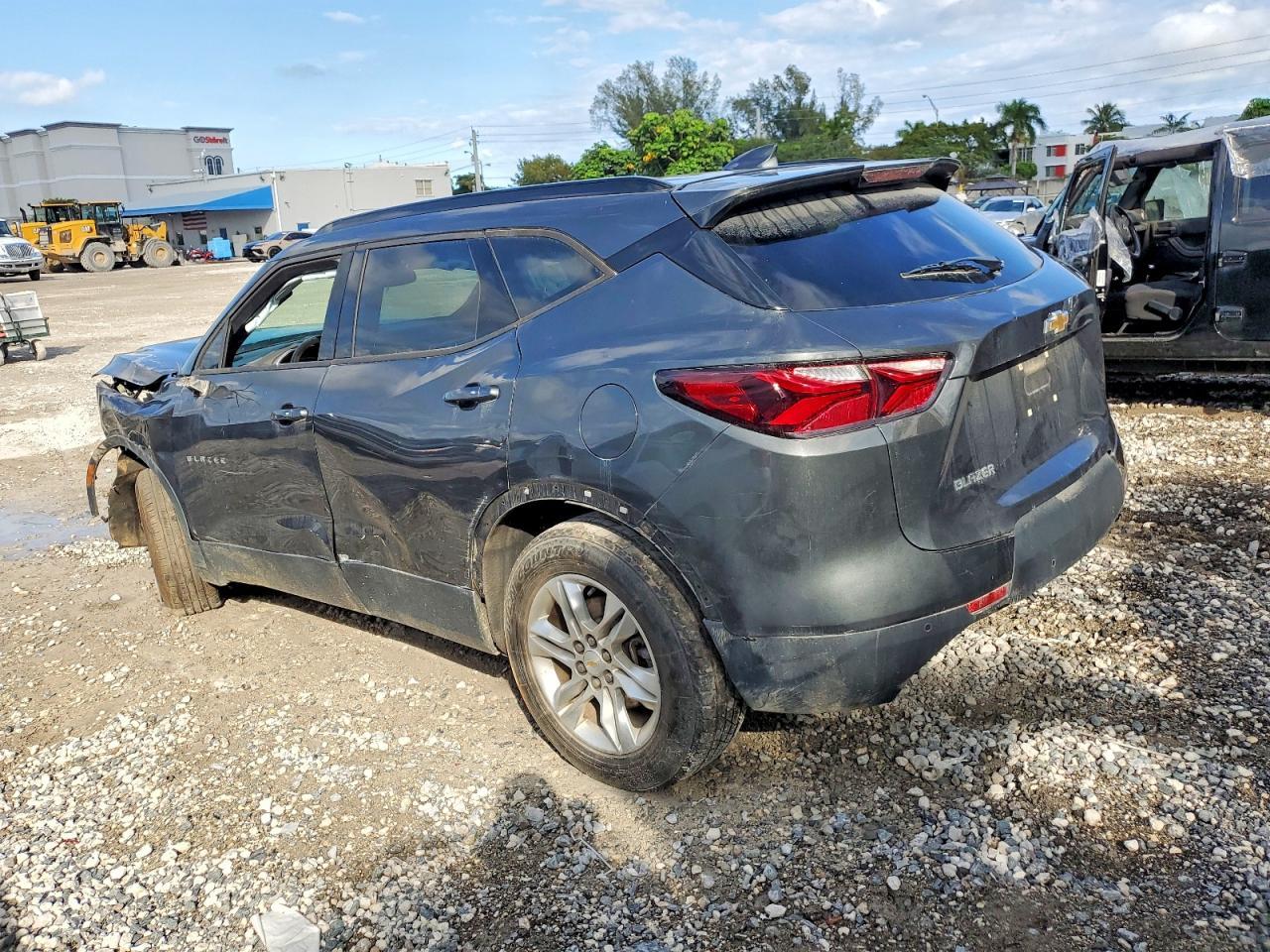2019 Chevrolet Blazer 1Lt - Image 2