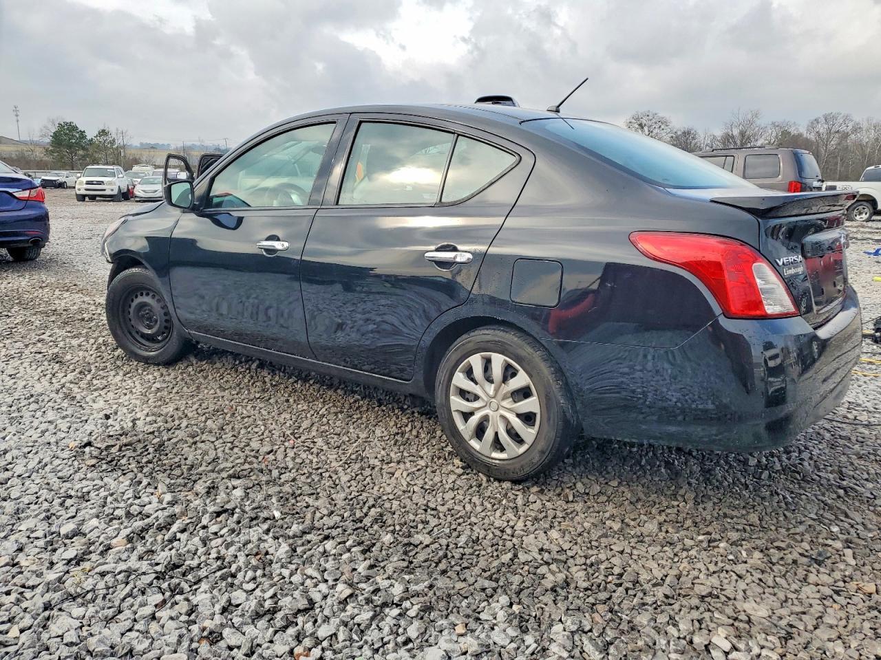 2019 Nissan Versa S - Image 2