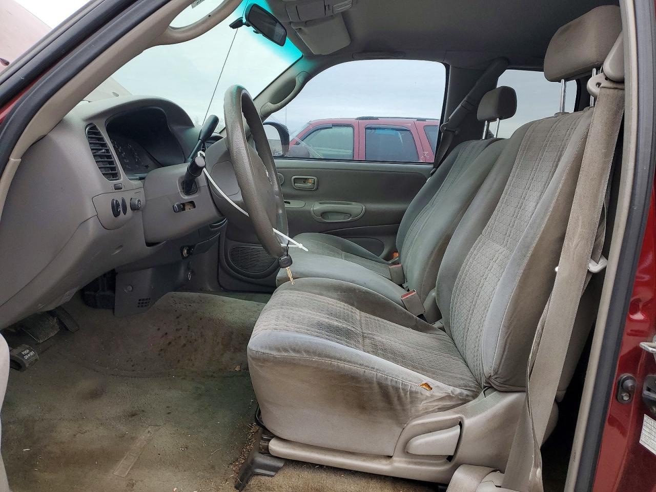 2004 Toyota Tundra Access Cab Sr5 - Image 7