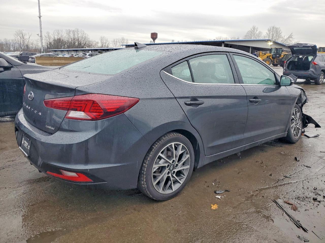 2020 Hyundai Elantra Sel - Фото 3