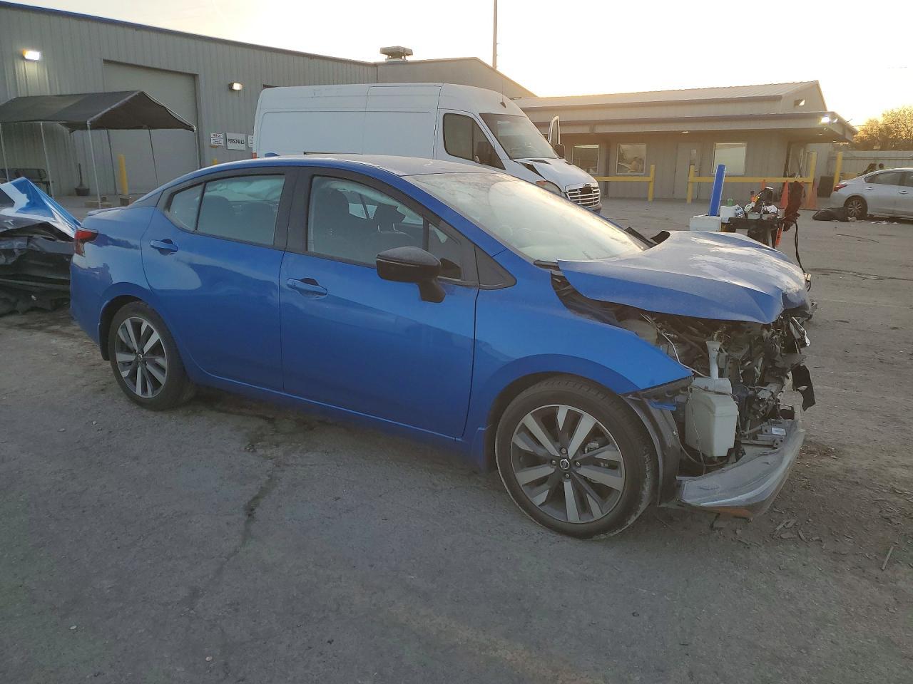 2021 Nissan Versa Sr - Image 4