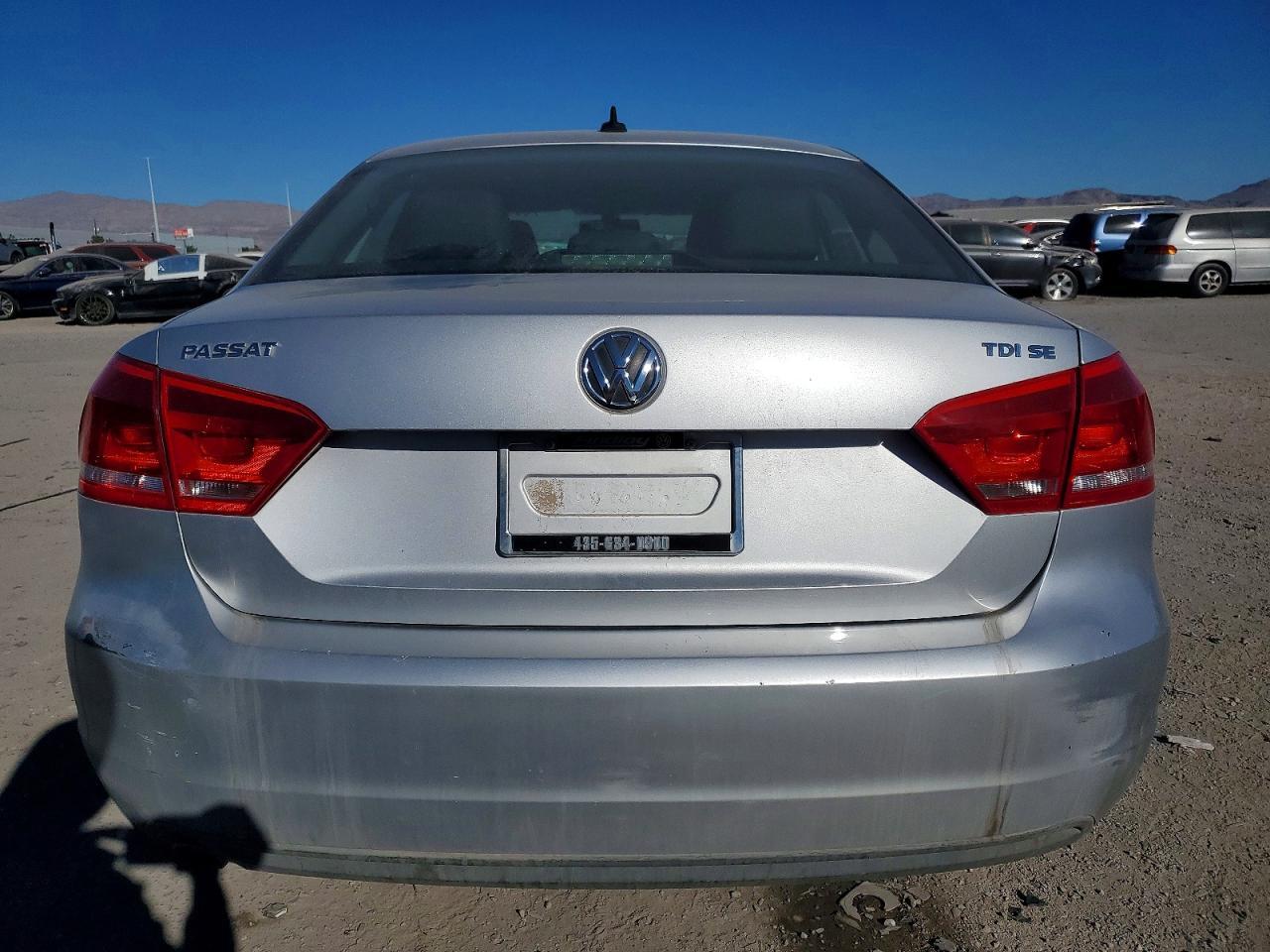 2013 Volkswagen Passat Se - Image 6