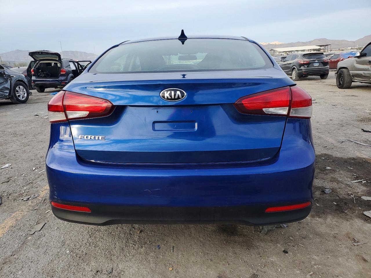 2018 Kia Forte Lx - Image 6