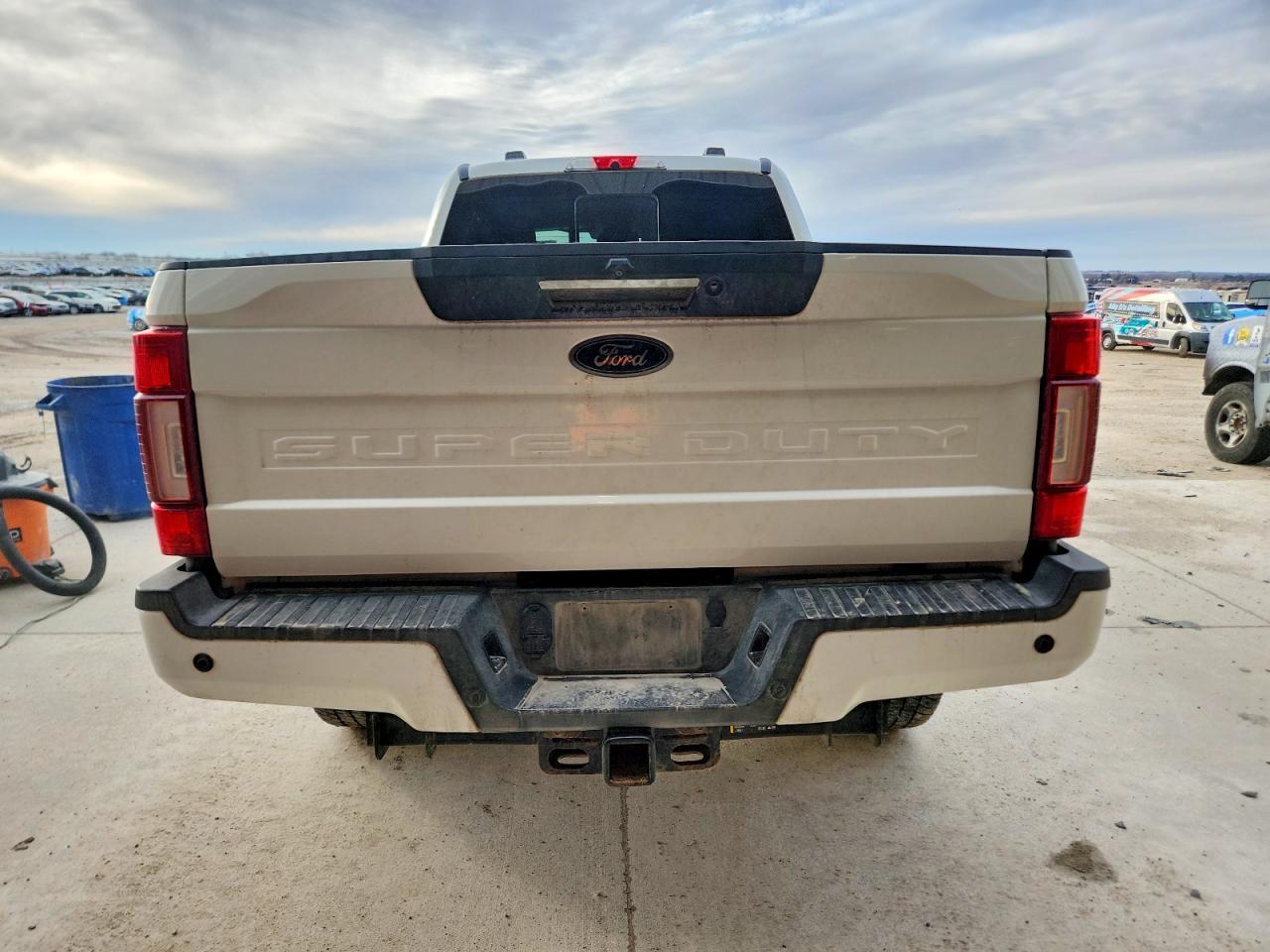 2021 Ford F350 Super Duty - Фото 6