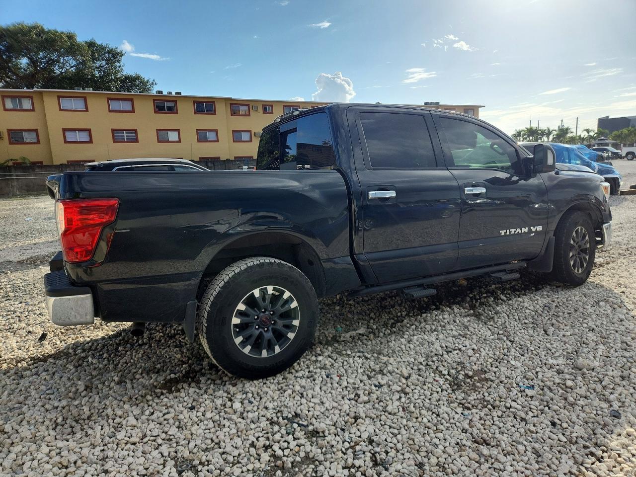2018 Nissan Titan Sv - Фото 3