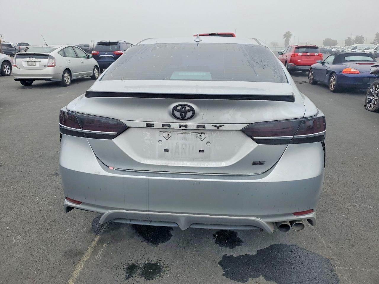 2022 Toyota Camry Se - Фото 6