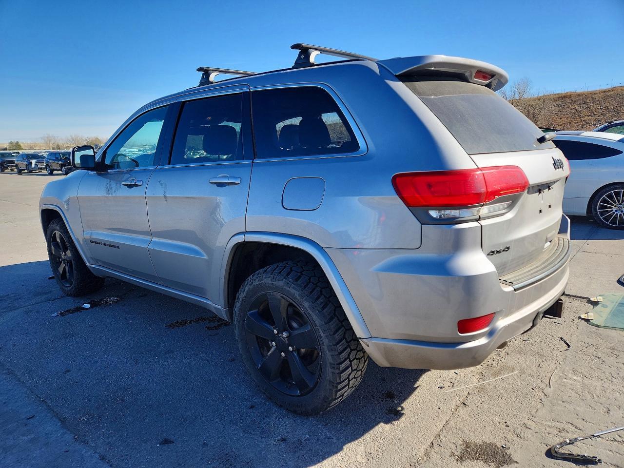 2015 Jeep Grand Cherokee Laredo - Фото 2
