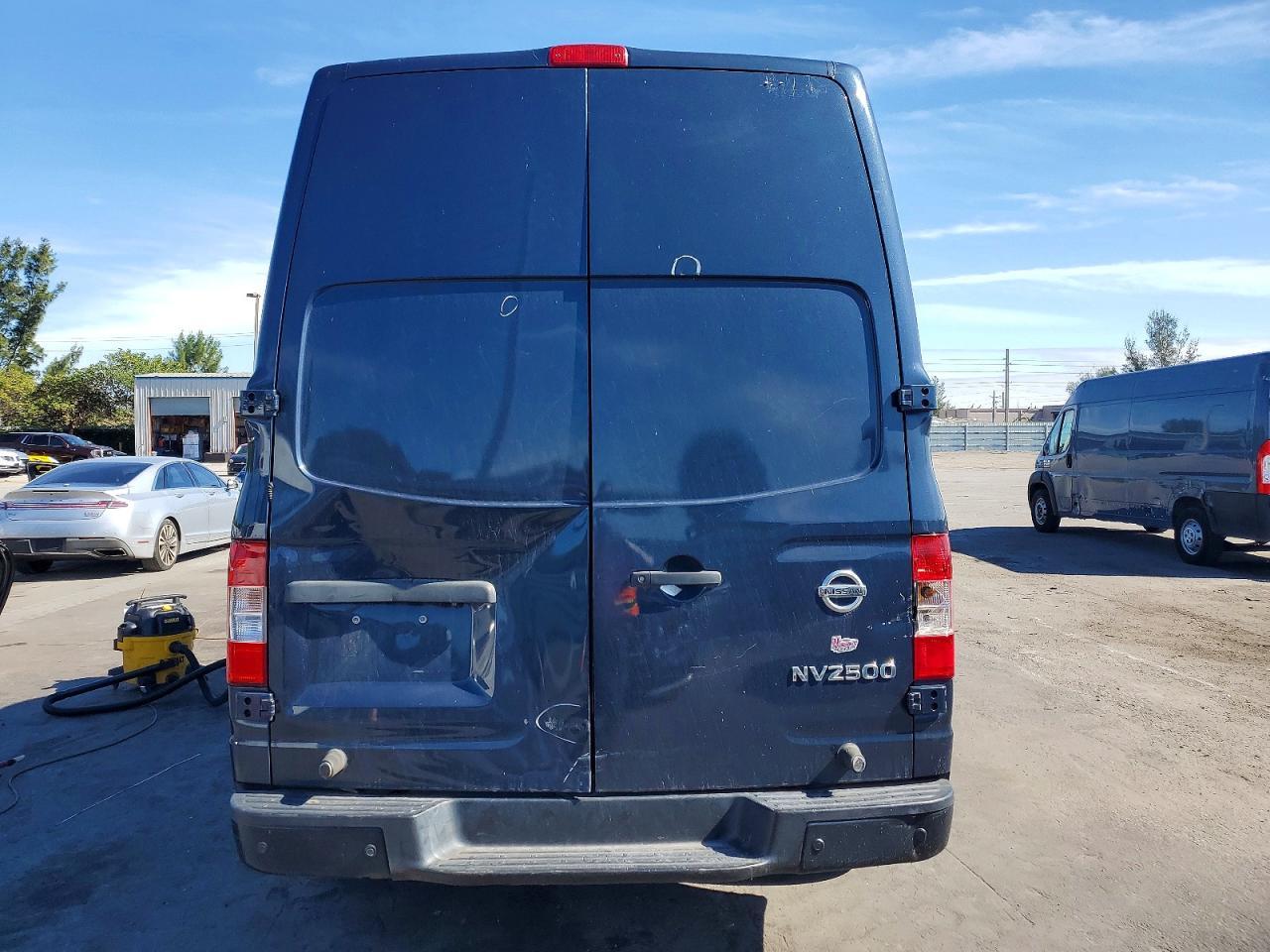 2020 Nissan Nv 2500 S - Image 6