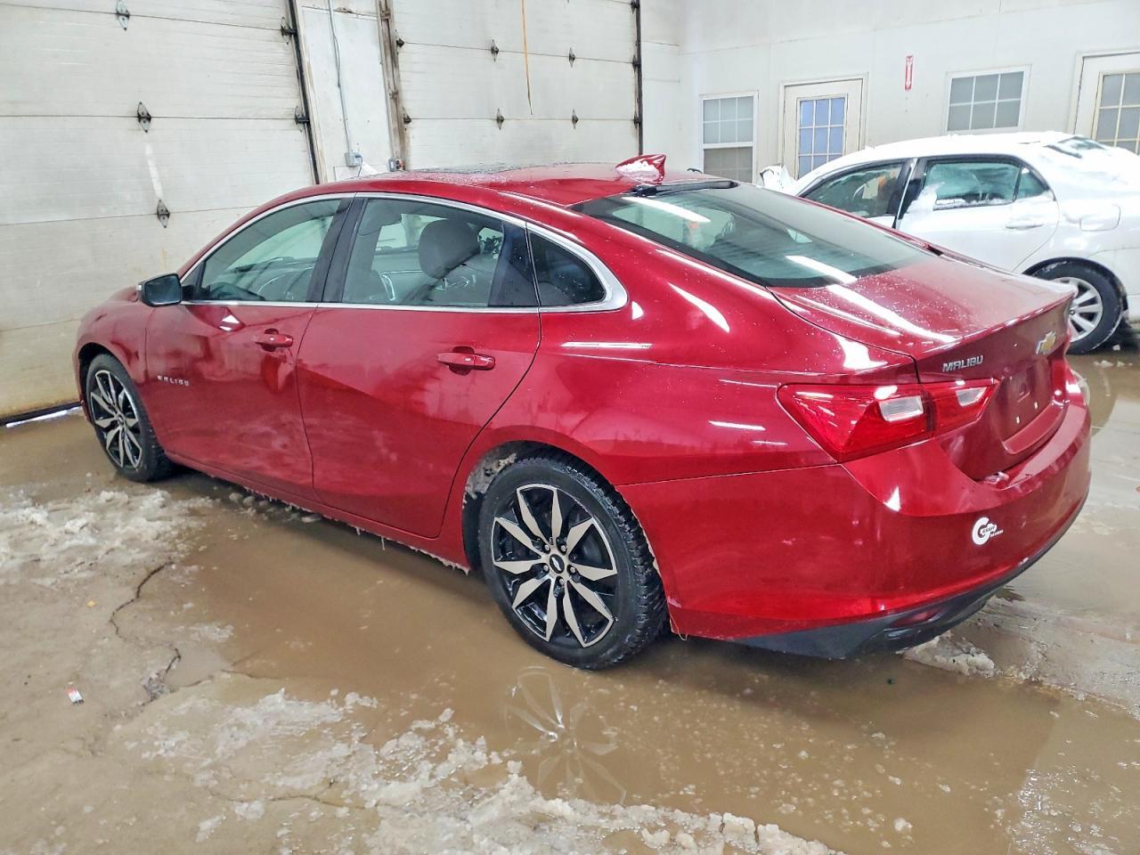 2017 Chevrolet Malibu Lt - Image 2