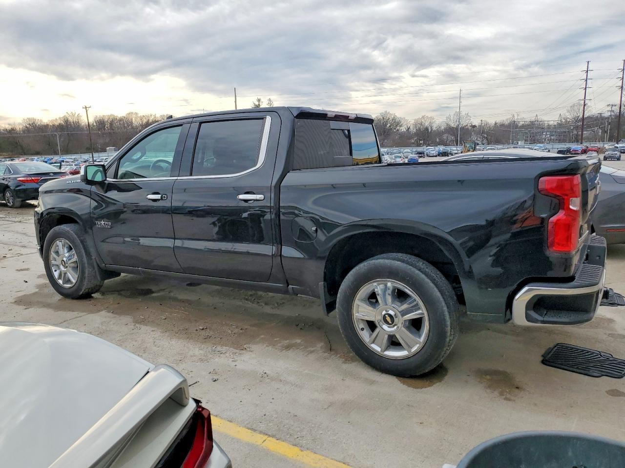 2022 Chevrolet Silverado Ltd C1500 Ltz - Фото 2