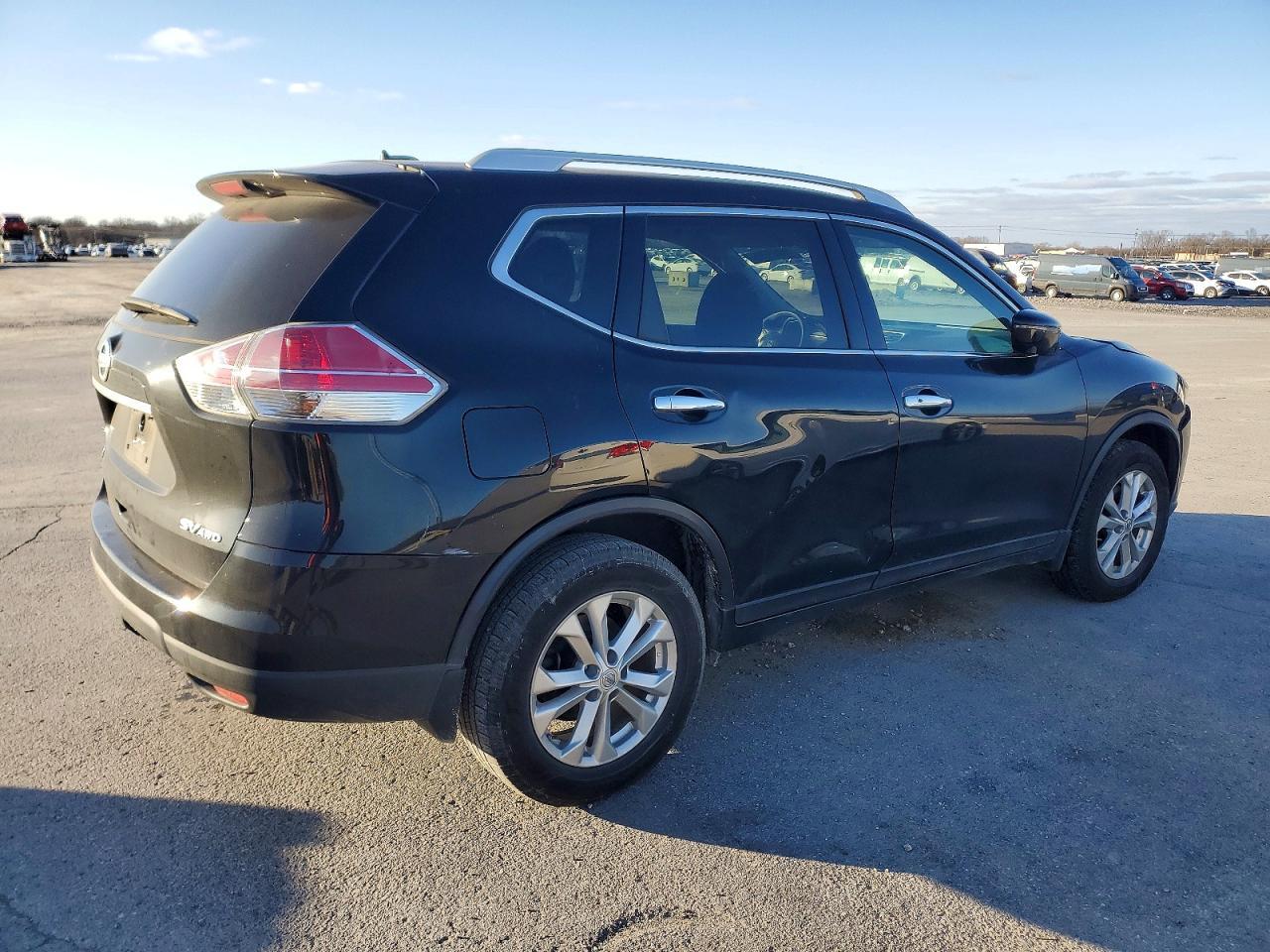 2016 Nissan Rogue S - Фото 3