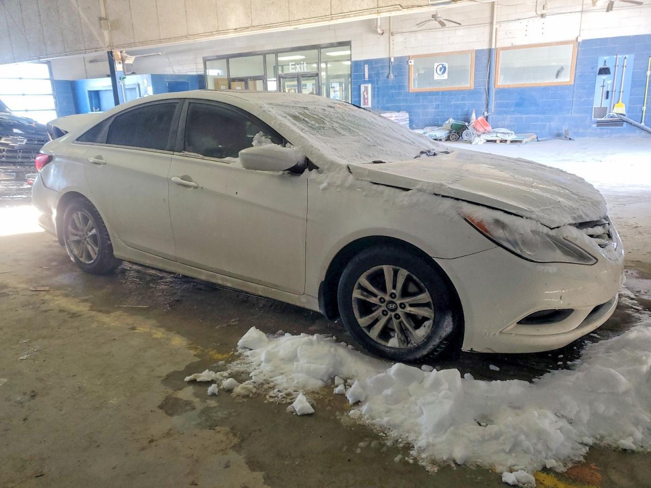 2011 Hyundai Sonata Gls - Image 4