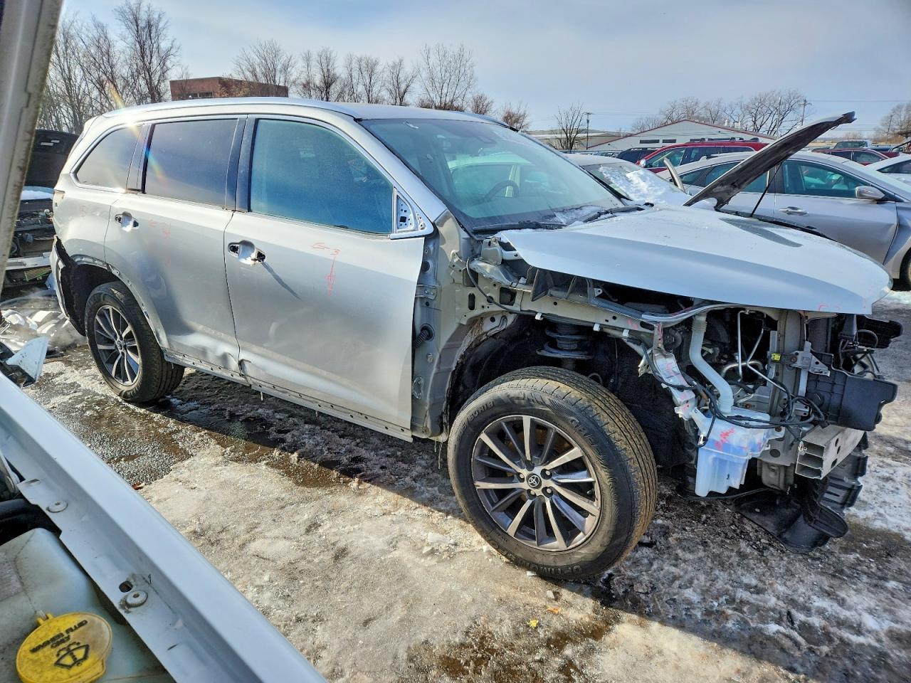 2017 Toyota Highlander Xle - Фото 4