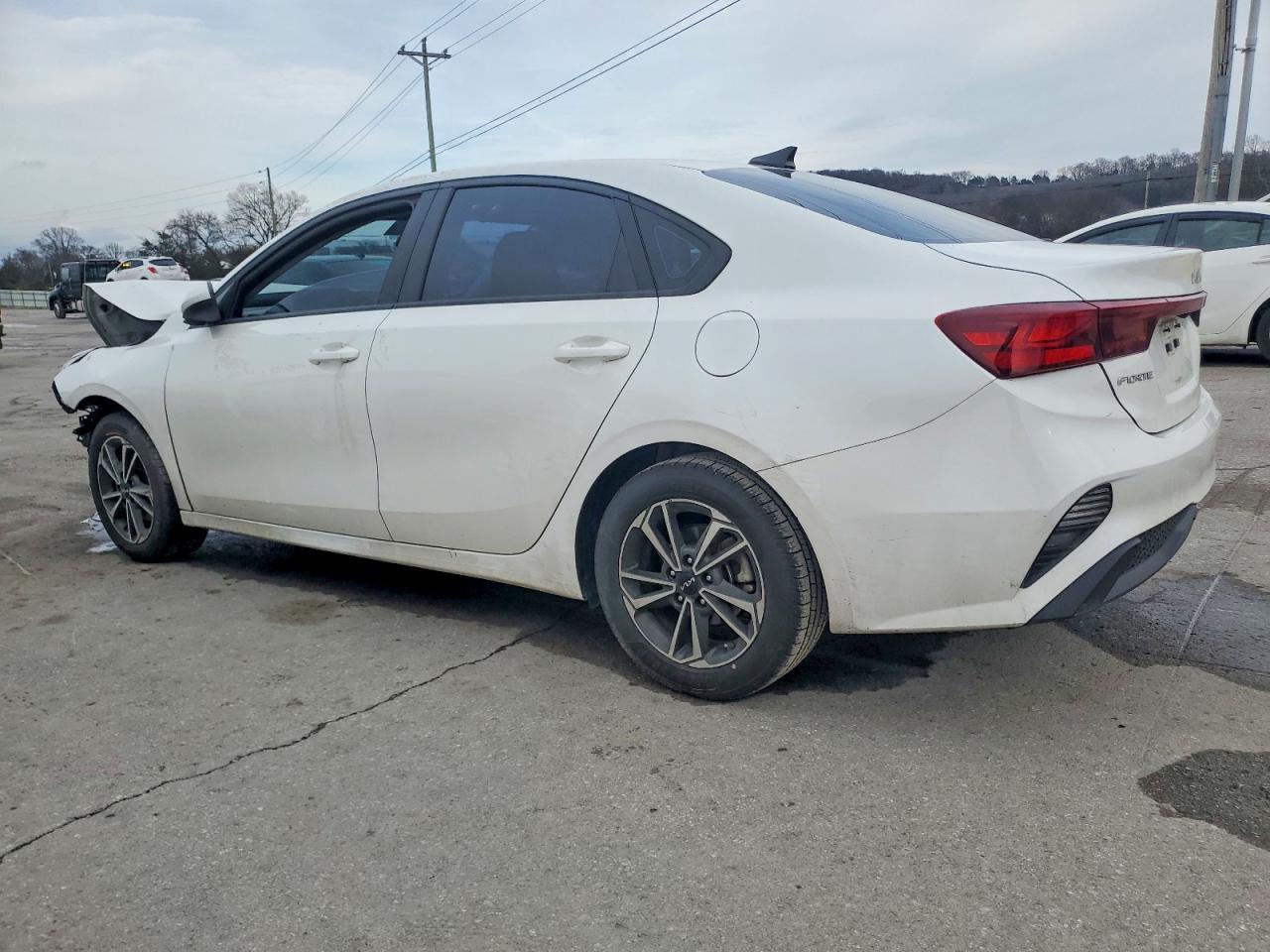 2023 Kia Forte Lx - Image 2